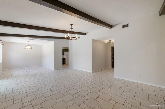 Foto del edificio - 18 Martin Ave