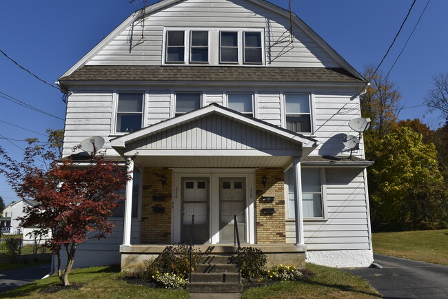 Building Photo - 226 Mill St