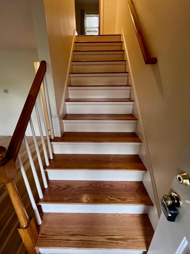 Foto del edificio - 8 Crestwood Ln