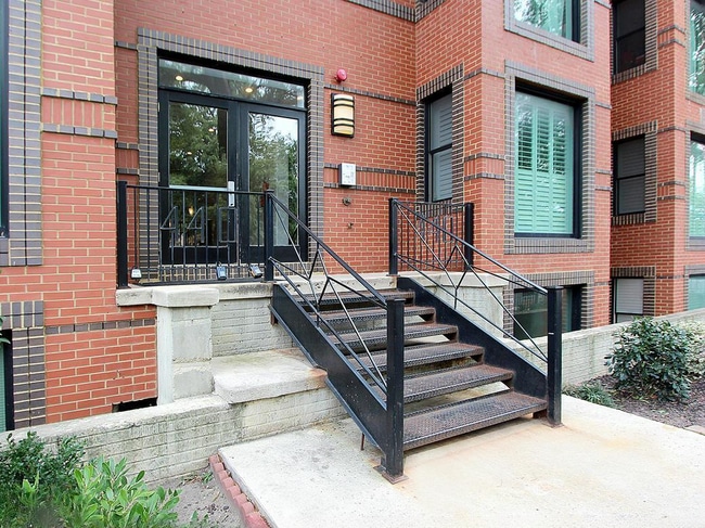 Entry - 440 Rhode Island Ave NW
