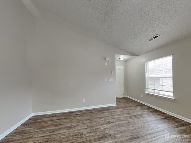 Building Photo - 12219 Stewarts Crossing Dr