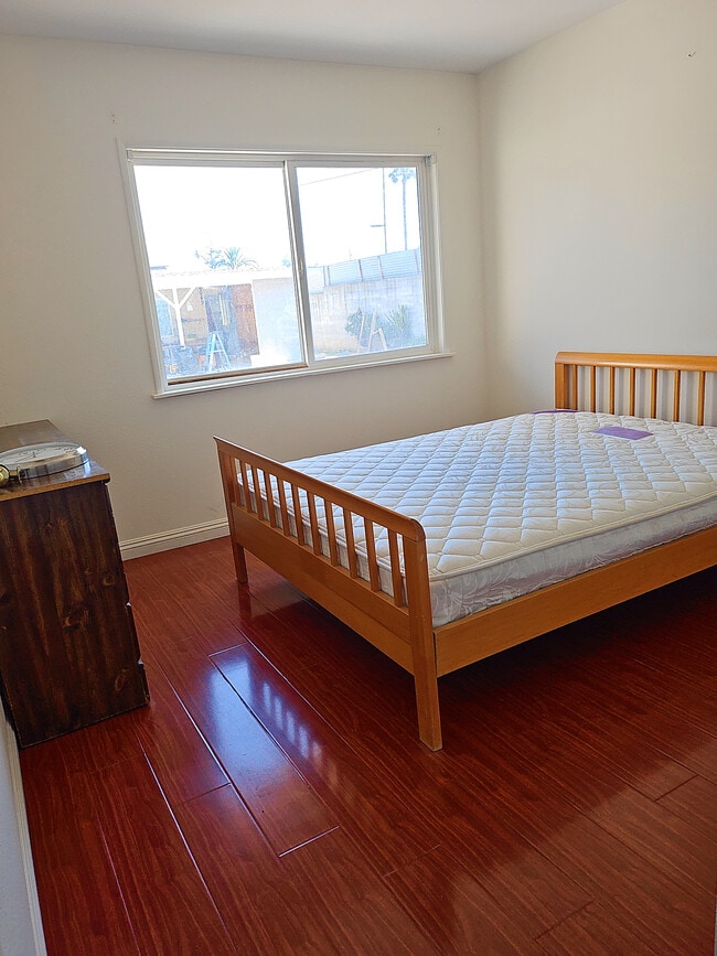 Foto del edificio - 16047 Meadowside St