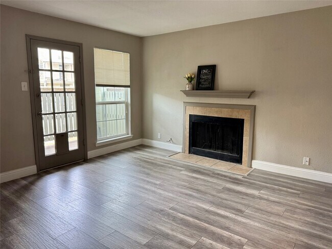 Building Photo - 5981 Arapaho Rd