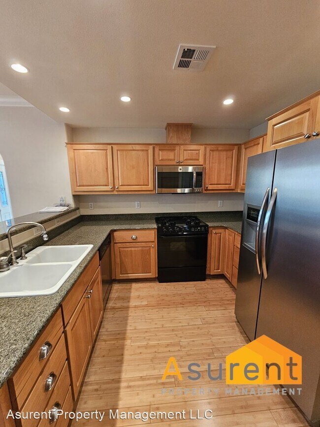 Building Photo - 2 br, 2 bath House - 903 Plum Ridge