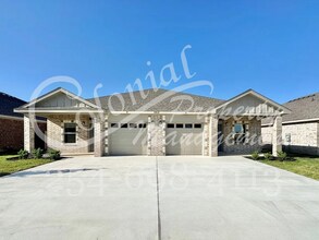 Building Photo - 3412 Abraham Dr