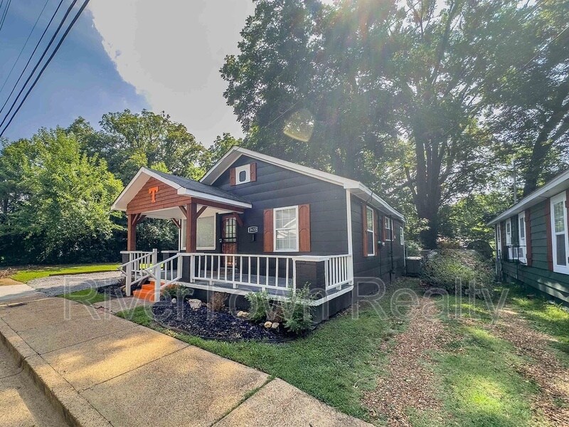 Primary Photo - 1633 Orr St
