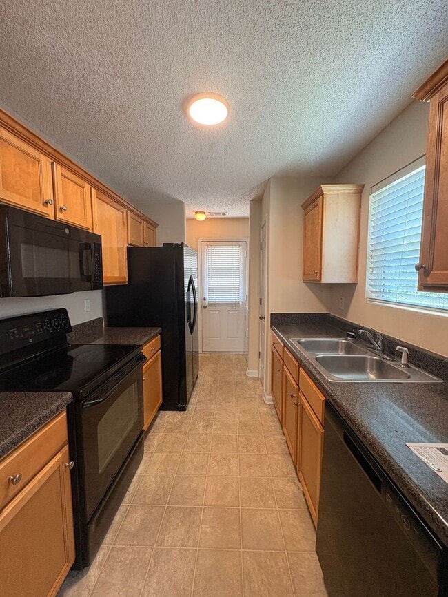 Foto del edificio - BRIDGEWATER HOME! PRE-LEASING FOR AUGUST 1 2026! 1/2 Off Deposit!