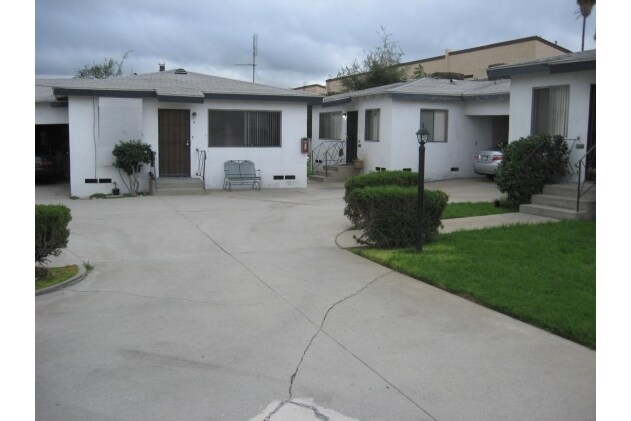 Building Photo - 400-408 S Alhambra Ave