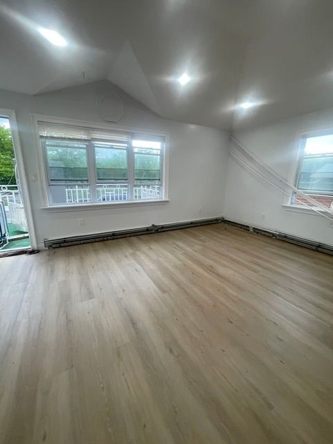 Building Photo - 1754 Hammersley Ave