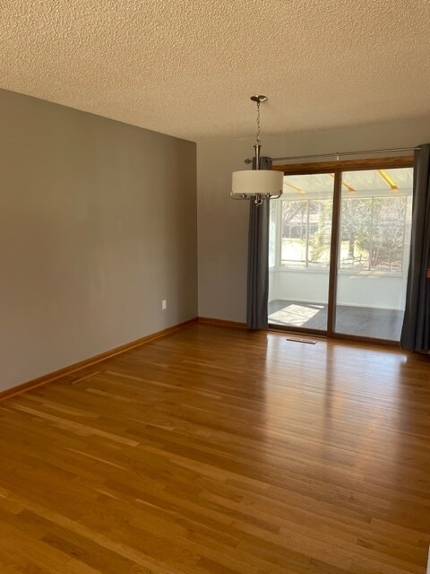 Building Photo - 1469 6th Ave SW
