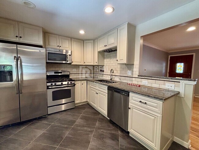 Foto del edificio - 8458 Princeton St