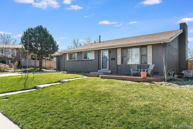Foto del edificio - Charming home for rent in southern Centennial