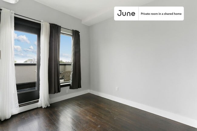 Foto del edificio - Room in Shared 4 bed/2 bath home