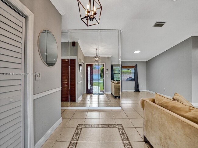 Foto del edificio - 5705 SW 114th Ave