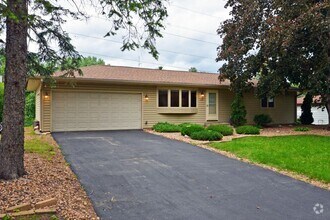 Building Photo - 727 Terrace Dr