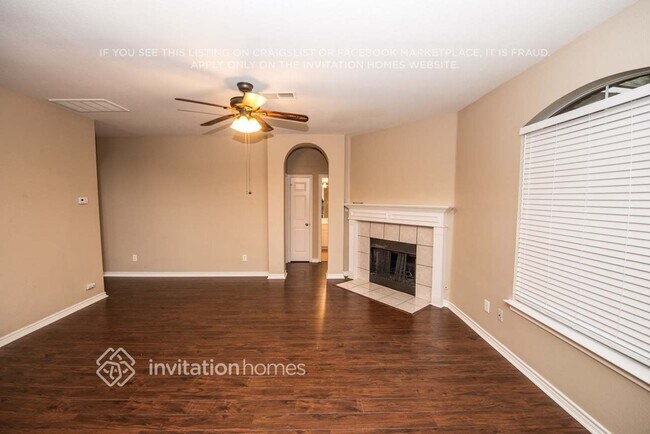 Foto del edificio - 1621 Churchill Ln