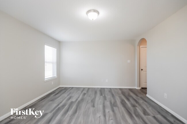 Foto del edificio - 15406 River Ends Dr