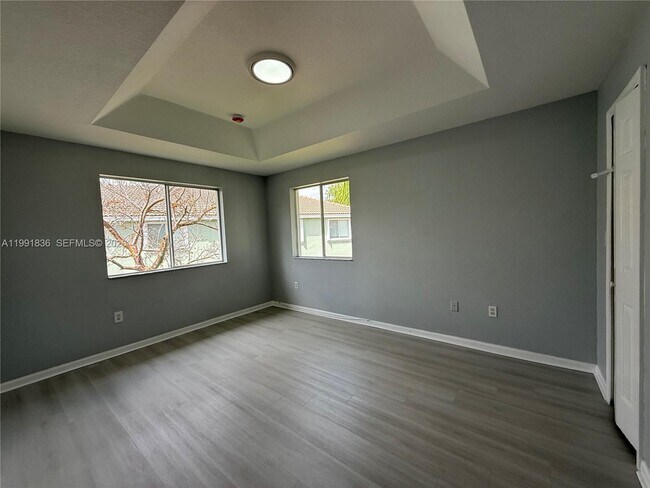 Foto del edificio - 1586 SE 27th Ct