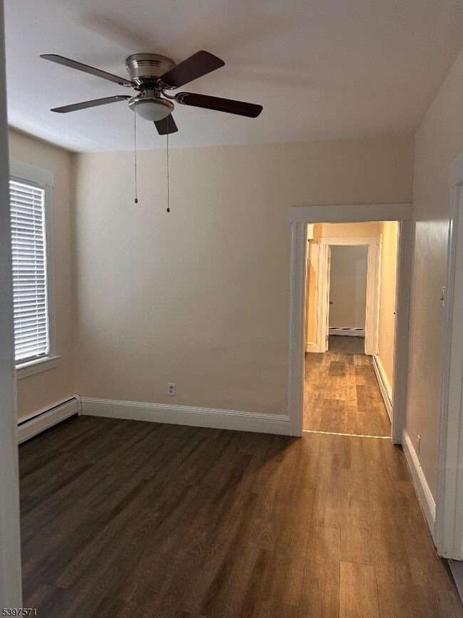 Foto del edificio - 18 Cedar St