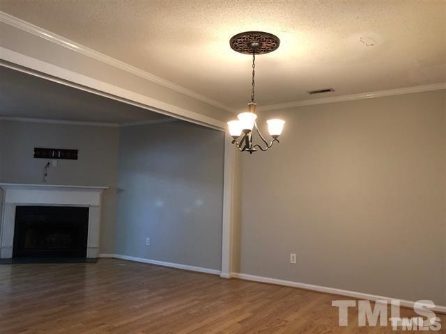 Building Photo - 5403 Pine Top Cir
