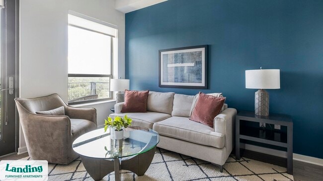 Building Photo - 825 Usener St