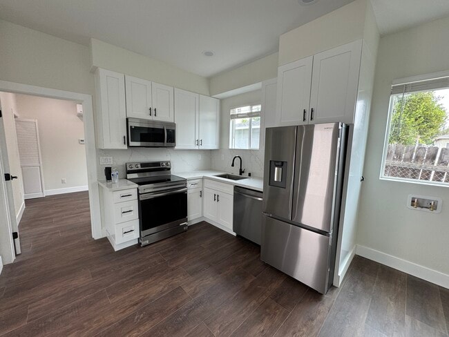 Kitchen - 82 W 49th St