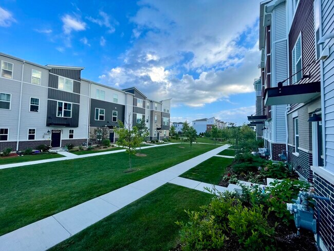 Foto del edificio - 4183 Calder Ln