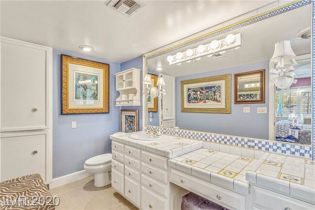 Foto del edificio - 6 br, 5.5 bath House - 1701 Waldman Ave