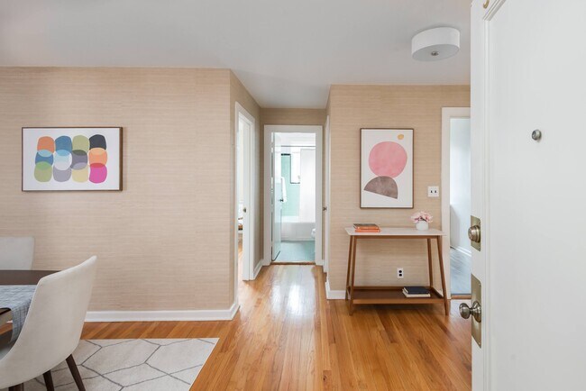 Foyer - 125 Pleasant St