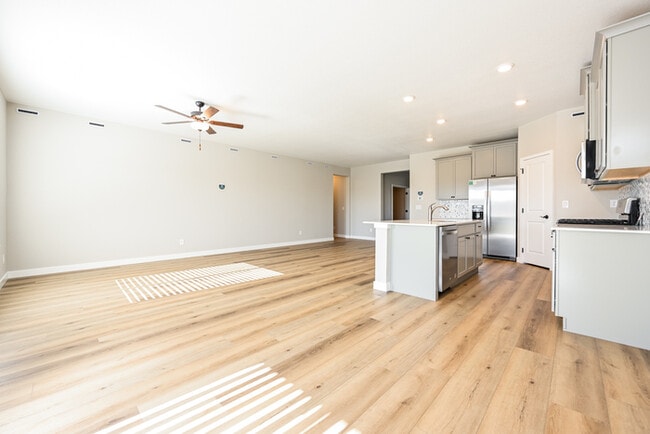 Building Photo - 17734 E 94th Dr