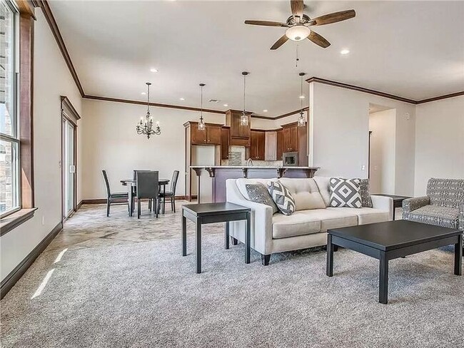 Building Photo - Fantastic 3/2 Gated Neighborhood Choctaw S...