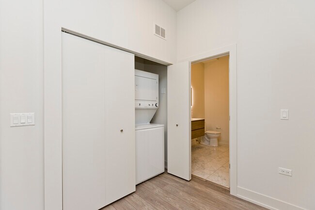 Foto del edificio - 862 N Larrabee St