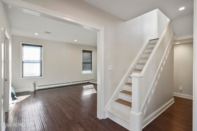 Foto del edificio - 108 Morris Ave