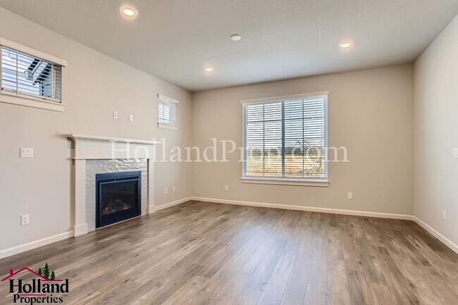 Foto del edificio - Gorgeous 4 Beds 2.5 Baths Single Family in...