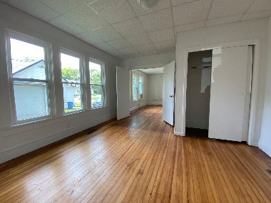 Foto del edificio - 402 E Wayne St