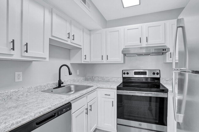 Interior Photo - Linden at North Shores