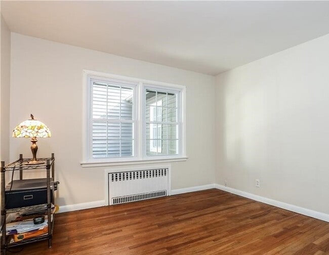 16 Willowbrook Ave, Stamford, CT 06902 Townhome Rentals in Stamford