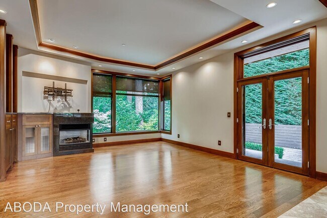 Building Photo - 3 br, 4.5 bath House - 4135 181st Ave SE