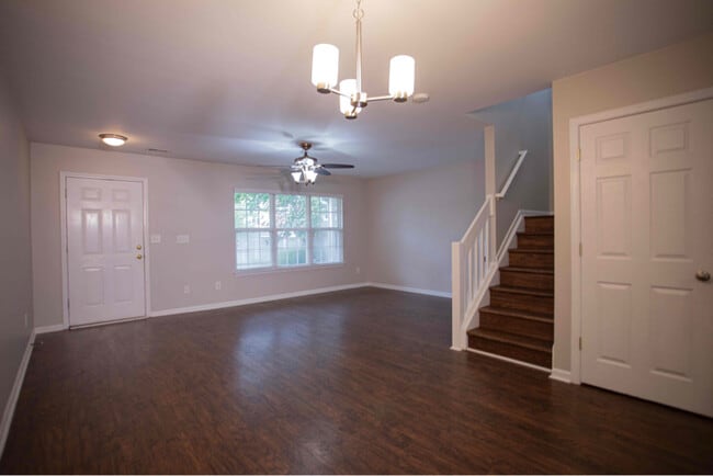 Building Photo - 10826 Holly Ridge Blvd