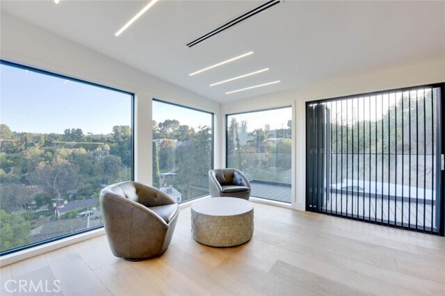 Foto del edificio - 5137 Campo Rd