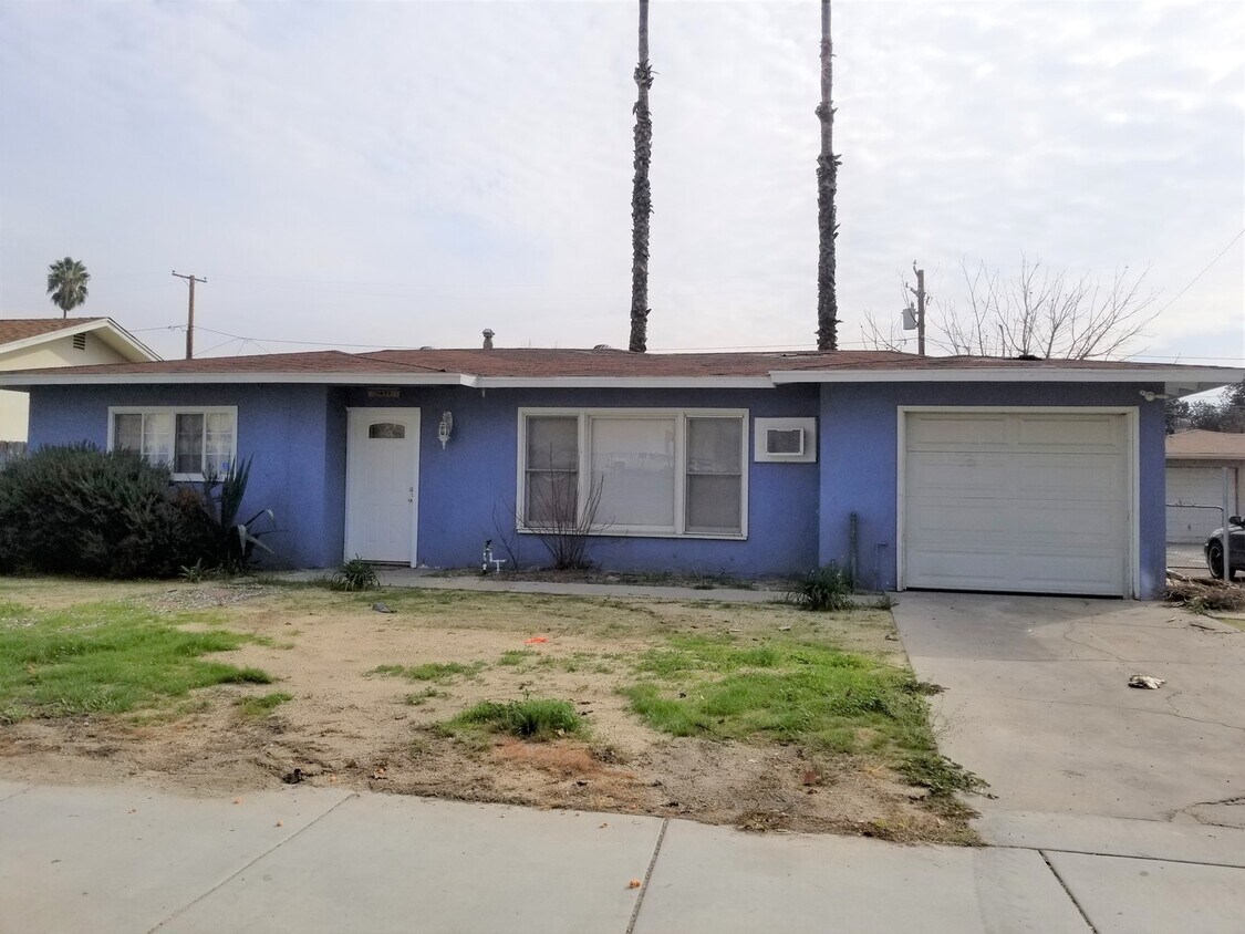 1075 E Oakland Ave Unit 1075, Hemet, CA 92543 Room for Rent in Hemet
