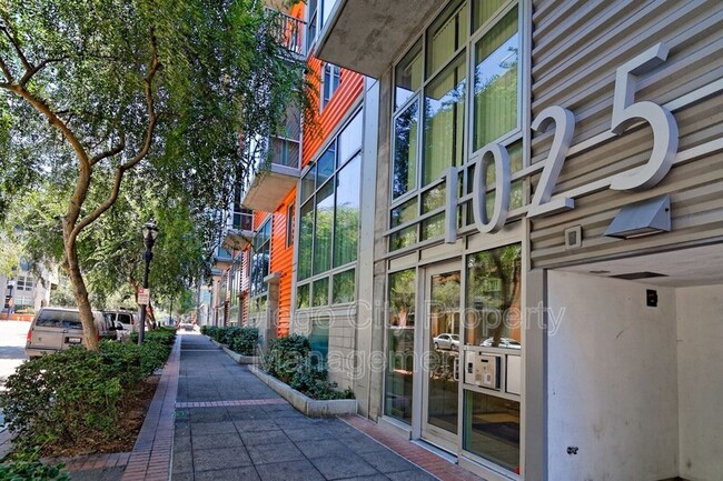 Building Photo - 1025 Island Ave