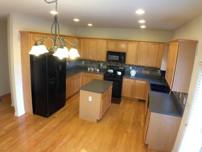 Foto del edificio - 5140 Oak Hill Terrace