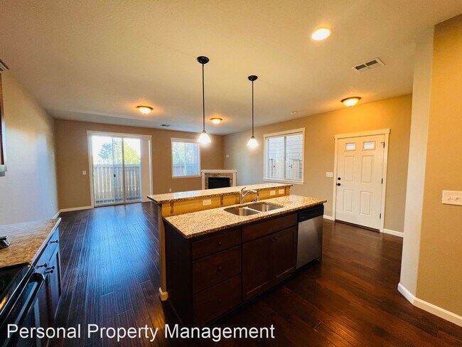 Foto del edificio - 3 br, 2.5 bath House - 13018 NE 28th Way