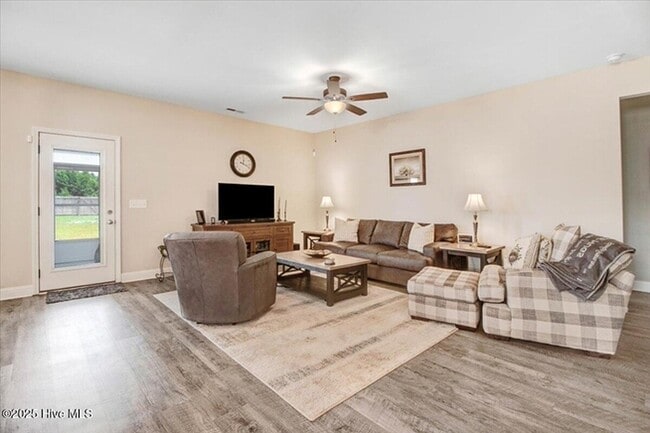 Building Photo - Build Equity While Leasing - Lease and Own...