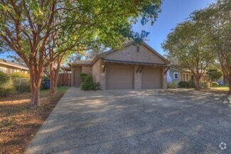 Building Photo - 388 E faust, B