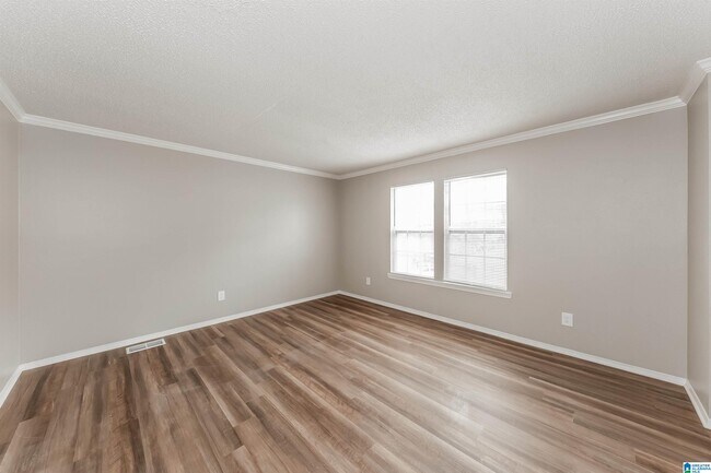 Foto del edificio - 7233 Higdon Rd