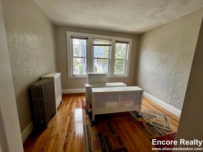 Foto del edificio - 169 Campbell Ave