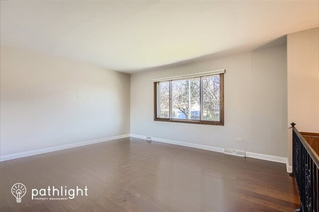 Building Photo - 14730 Holly Court