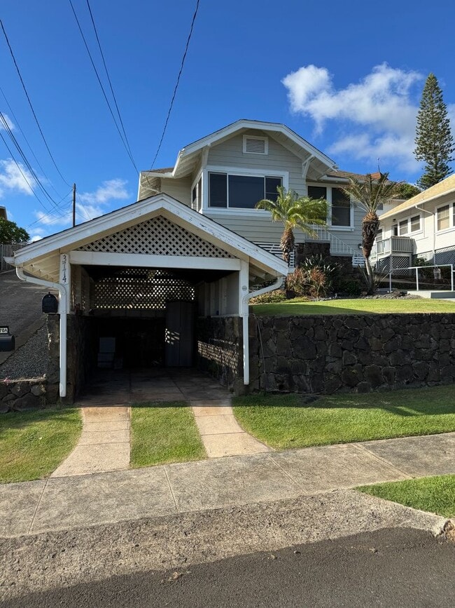 Building Photo - 3774 Pukalani Pl